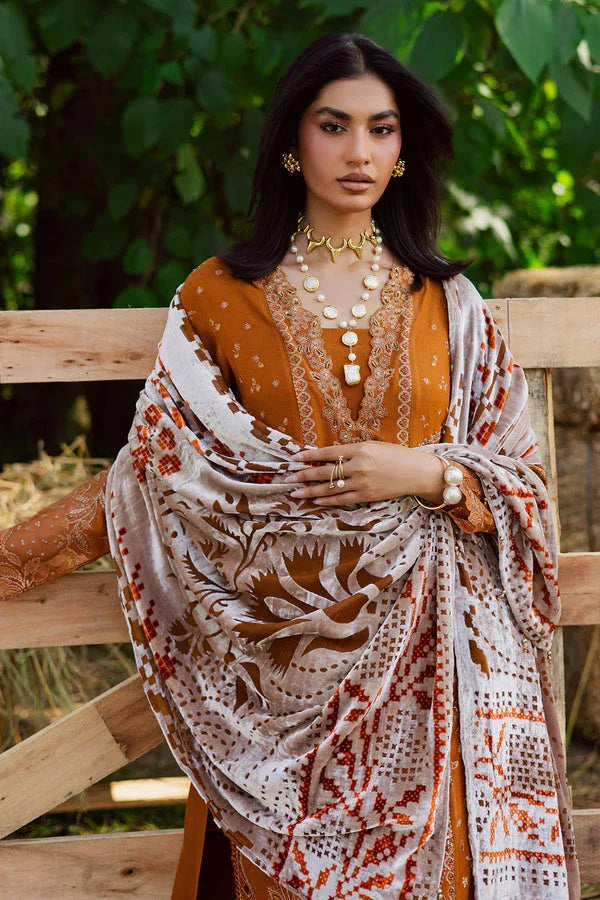 Nureh | Exclusive Leather Peach | NE-188 - Aqsa Fabrics