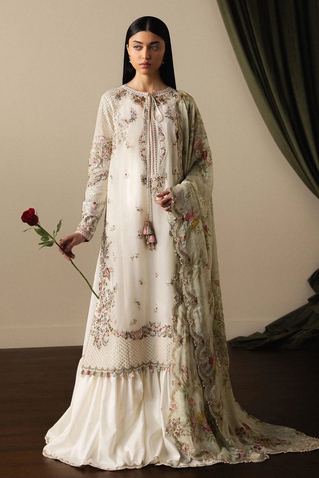 Shiori-D5 - Aqsa Fabrics