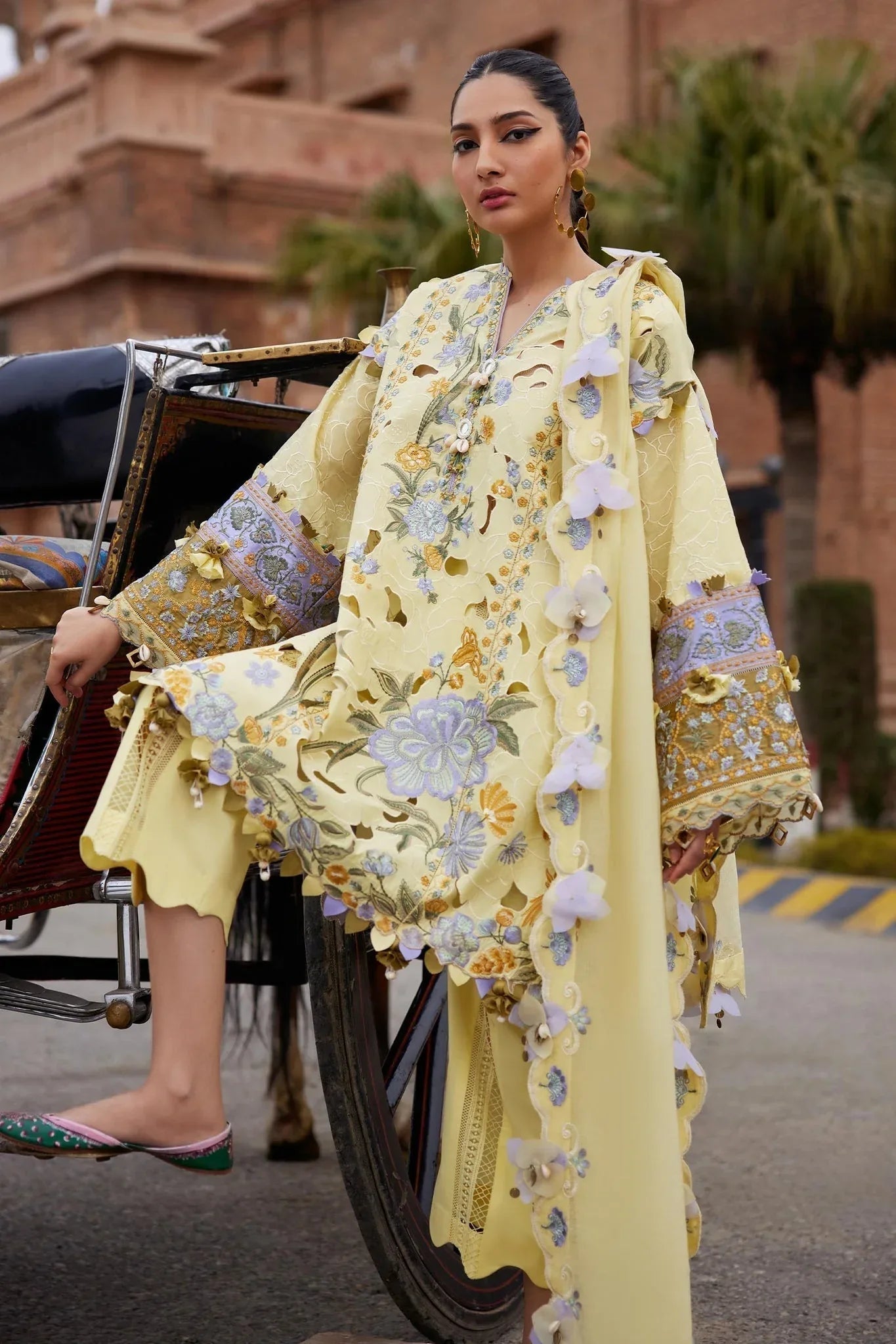 Elan | Luxury Lawn 25 | AMARA (EL25-09 A) - Aqsa Fabrics