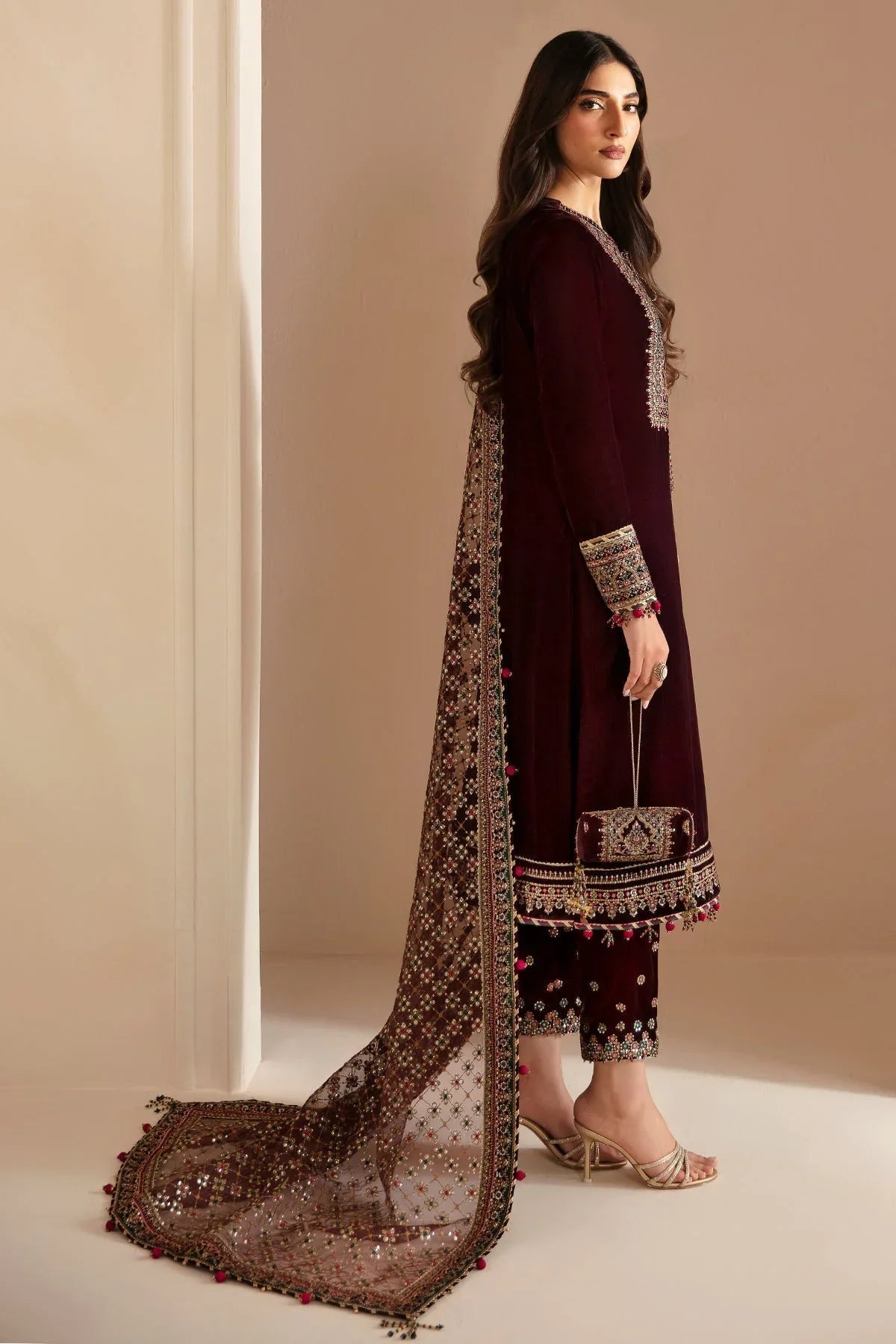 Jazmin | Velvet Edit 24 | Velvet Formal VF-2022 - Aqsa Fabrics