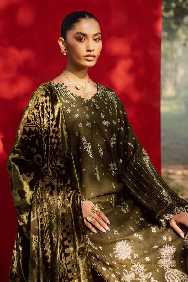 Nureh | Exclusive Leather Peach | NE-190 - Aqsa Fabrics