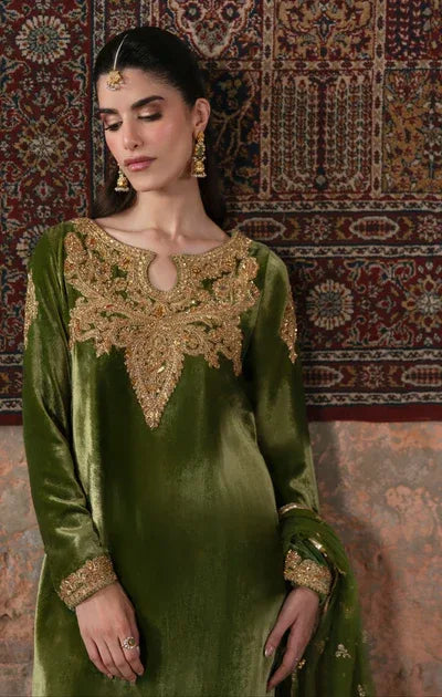 Maya | Viola Luxe Velvet 25 | TALIYA - Aqsa Fabrics