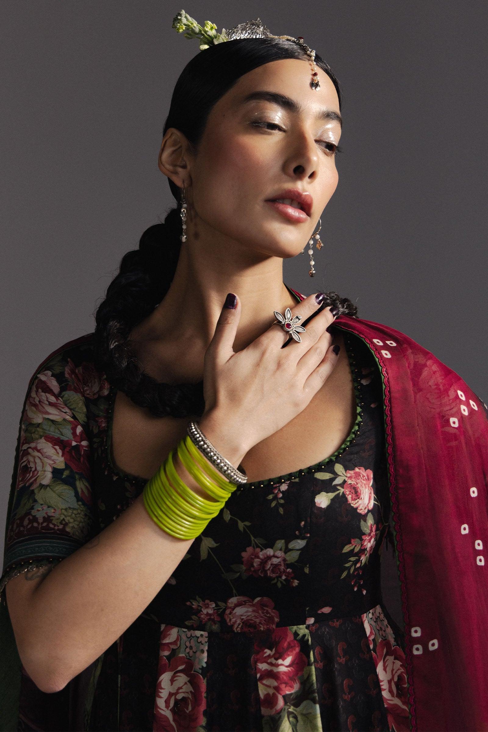Zara Shahjahan Shehzadi-D5
