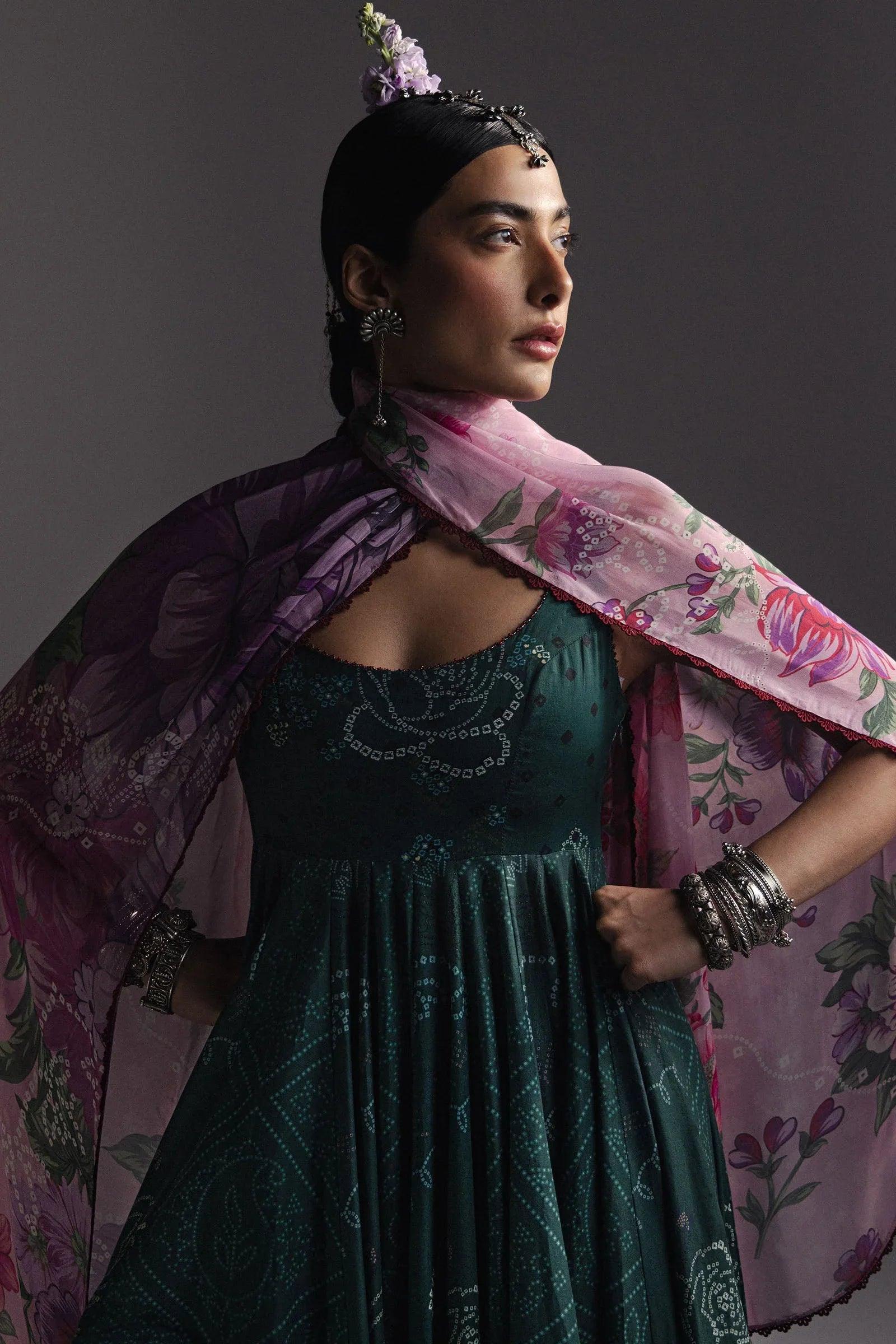 Zara Shahjahan Nayab-D4