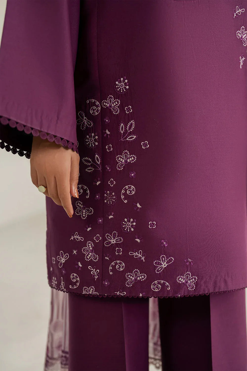 Farasha | Thread Lines Embroidered | Mauve Eclips - Aqsa Fabrics