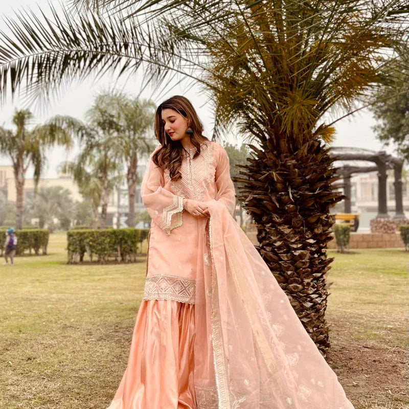 Daud Abbas | Formals Collection | Zaira - Aqsa Fabrics