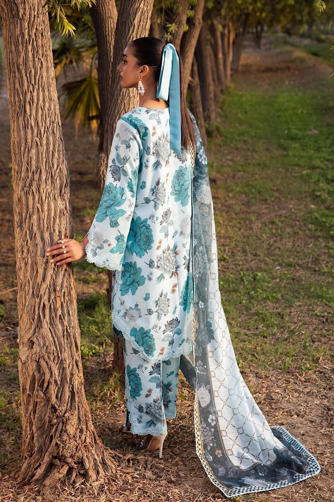 Alizeh | Sheen Lawn Prints 24 | BLUET - Aqsa Fabrics