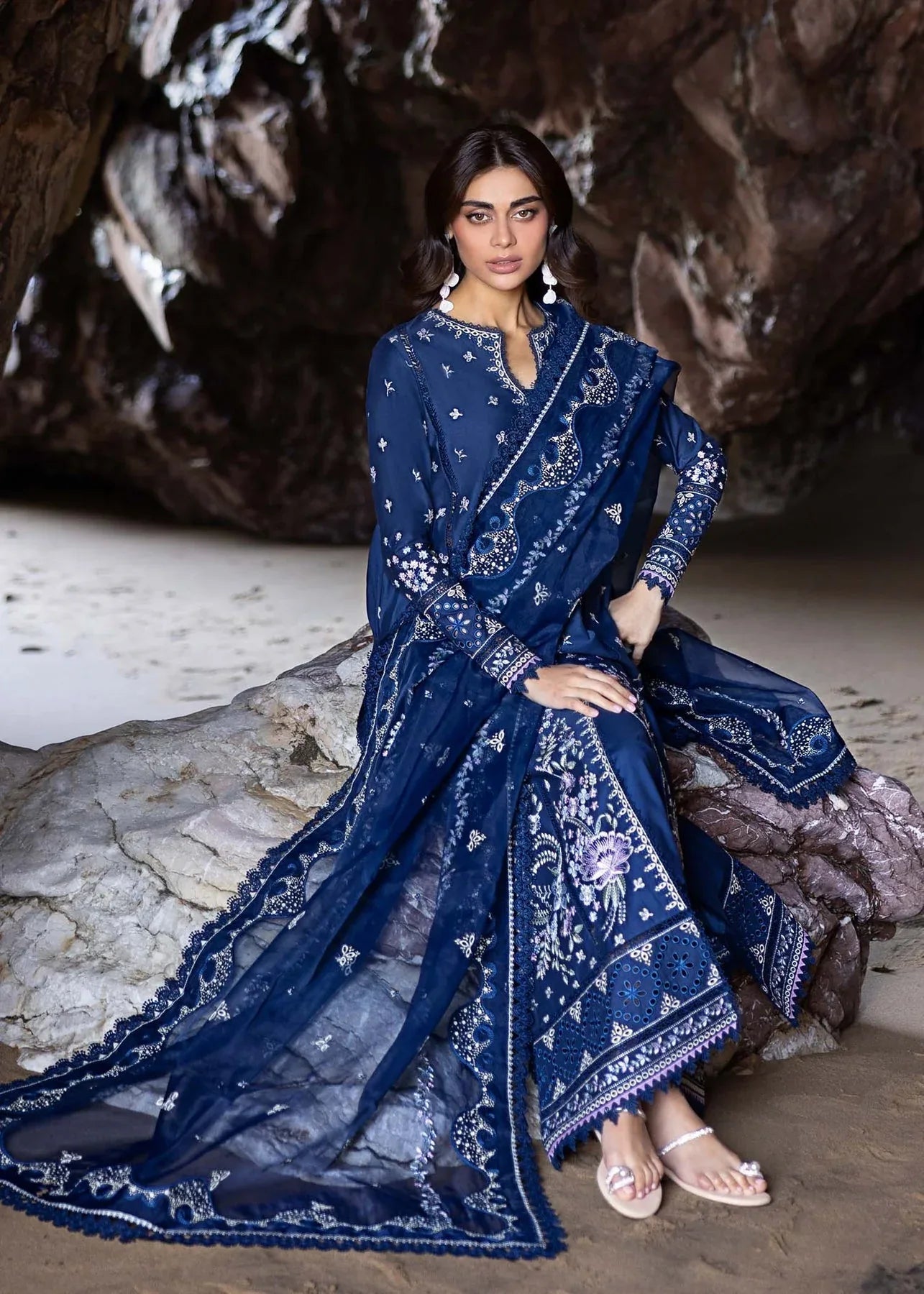 Akbar Aslam | Mare Lawn Edit 25 | Eilara - Aqsa Fabrics