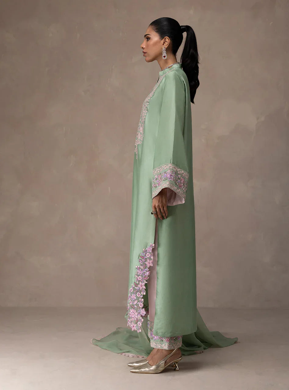 Zainab Chottani | Eid Edit 26 | Mint Bloom