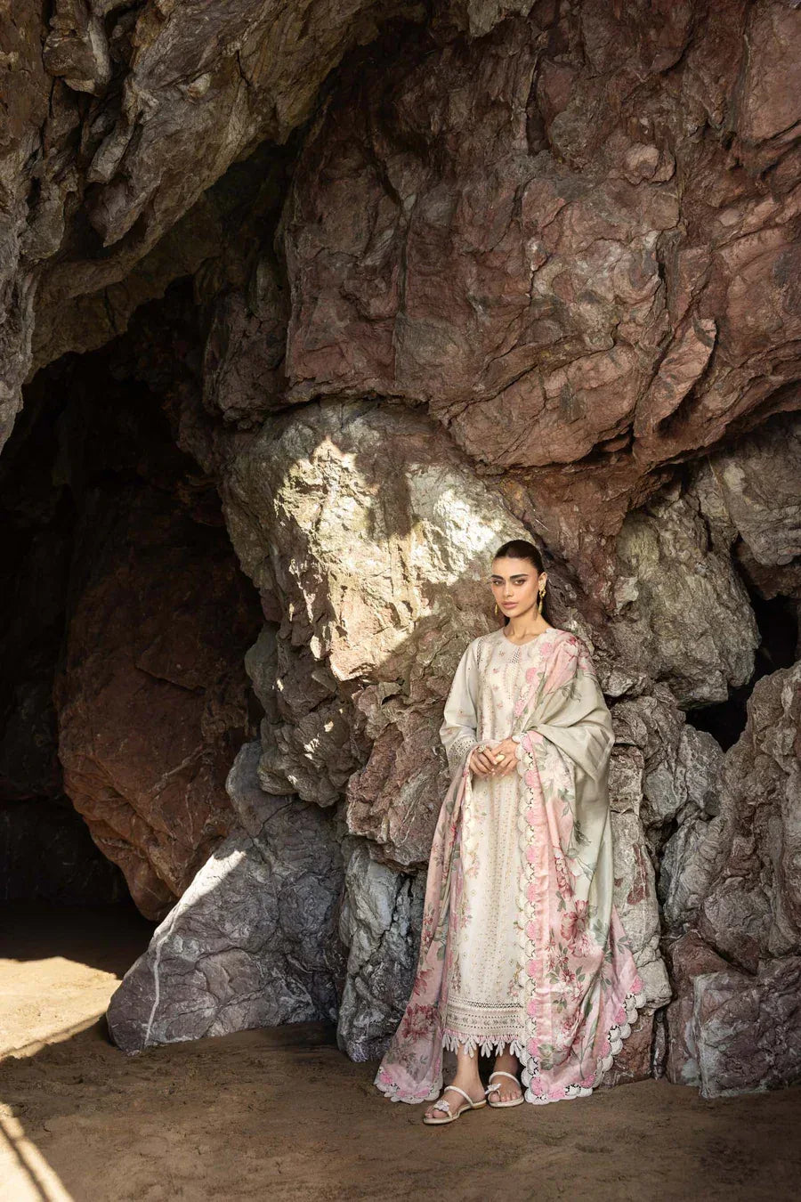 Akbar Aslam | Pret Lawn | Syelle - Aqsa Fabrics