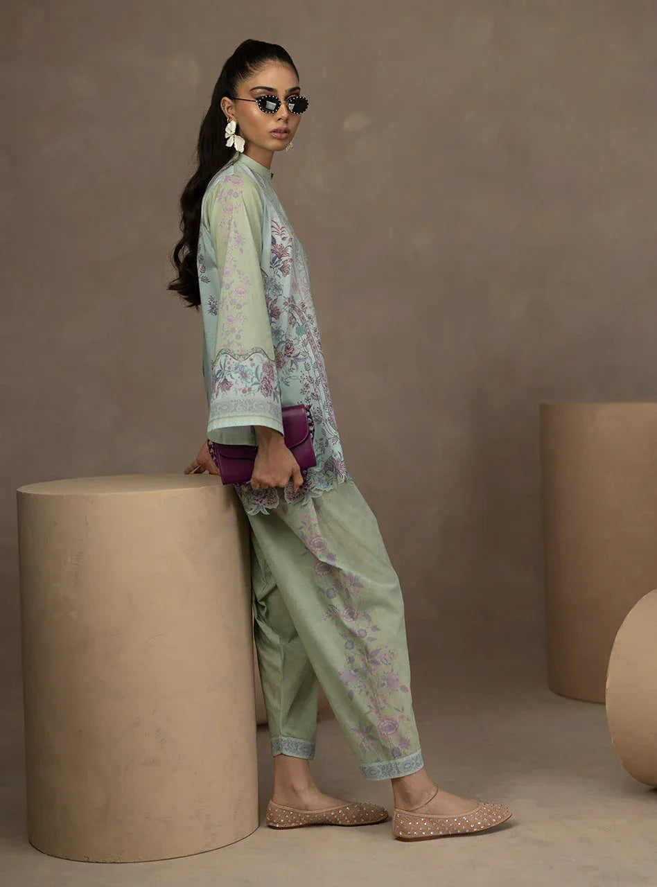 Zainab Chottani | Zahra Spring Edit 26 | Evie