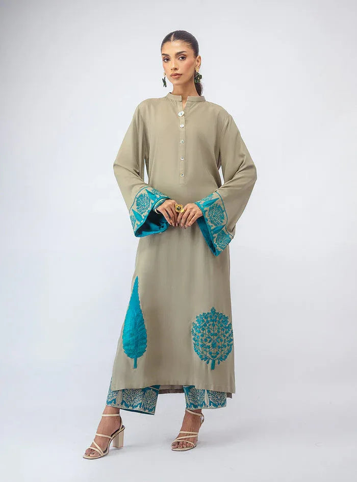 Zainab Chottani | Aara Moonsoon Edit | Desert Oasis - Aqsa Fabrics