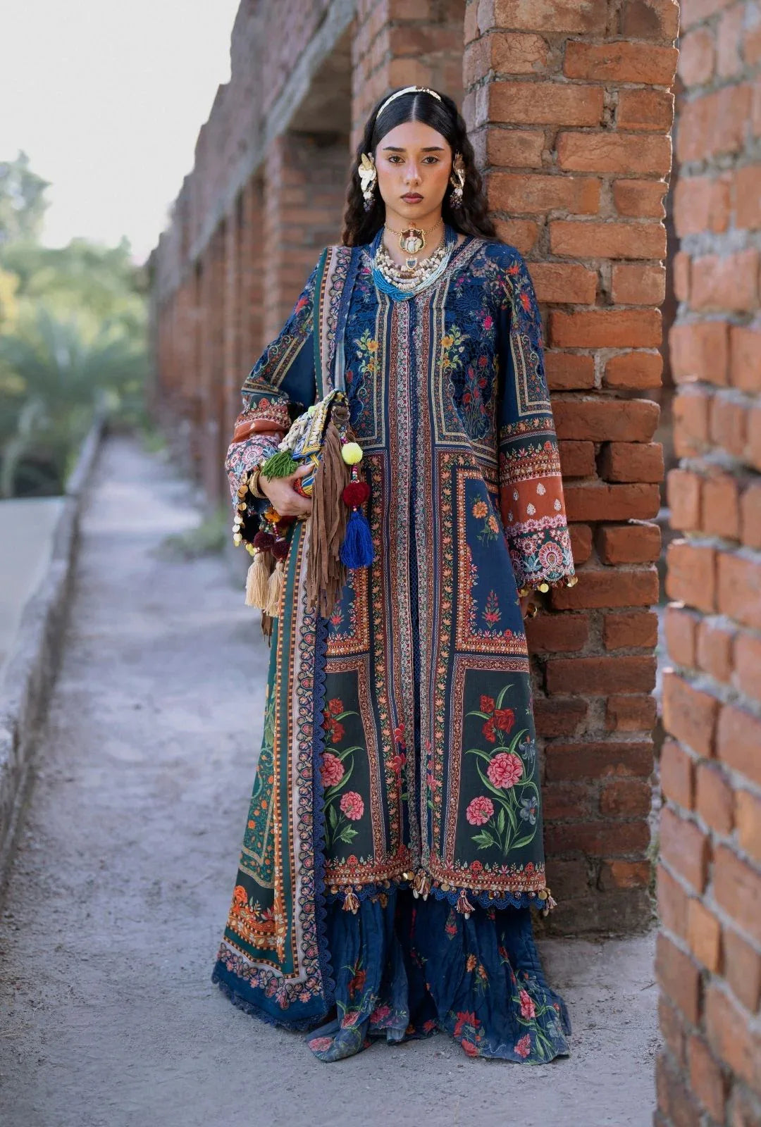 AJR Couture | Sard Sham | Kaneez - Aqsa Fabrics