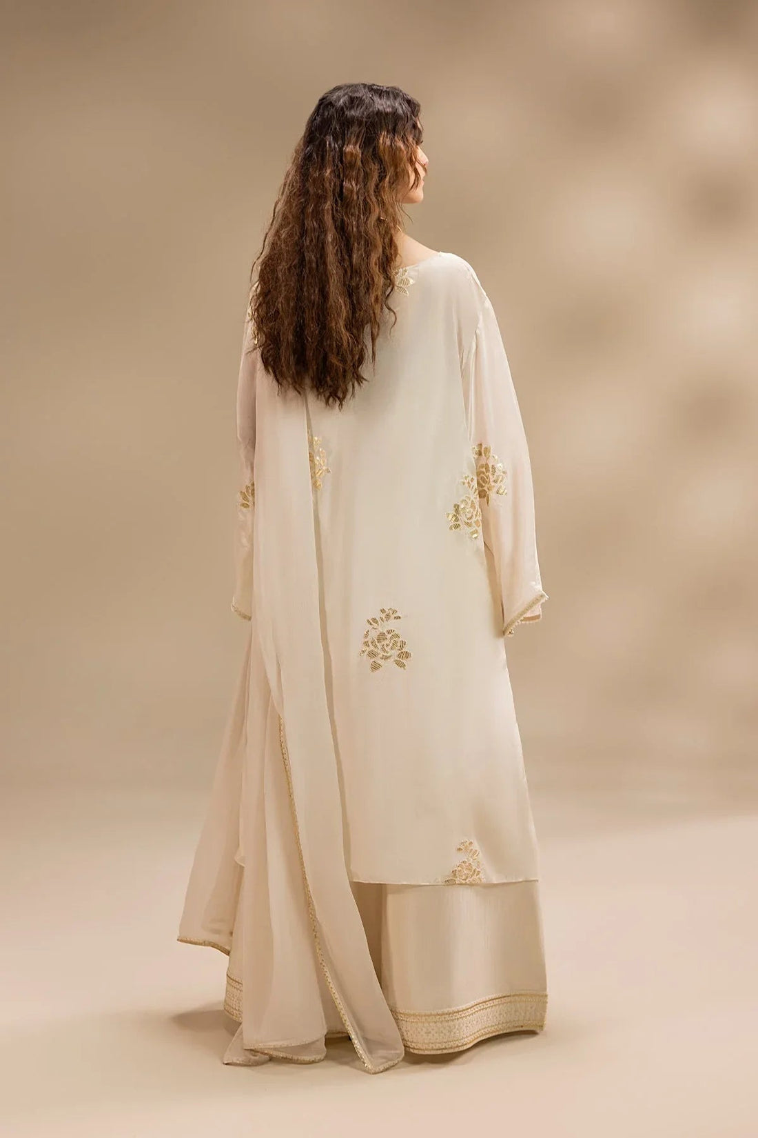 Erum Khan | Lillia Summer Edit | Moon Pearl - Aqsa Fabrics
