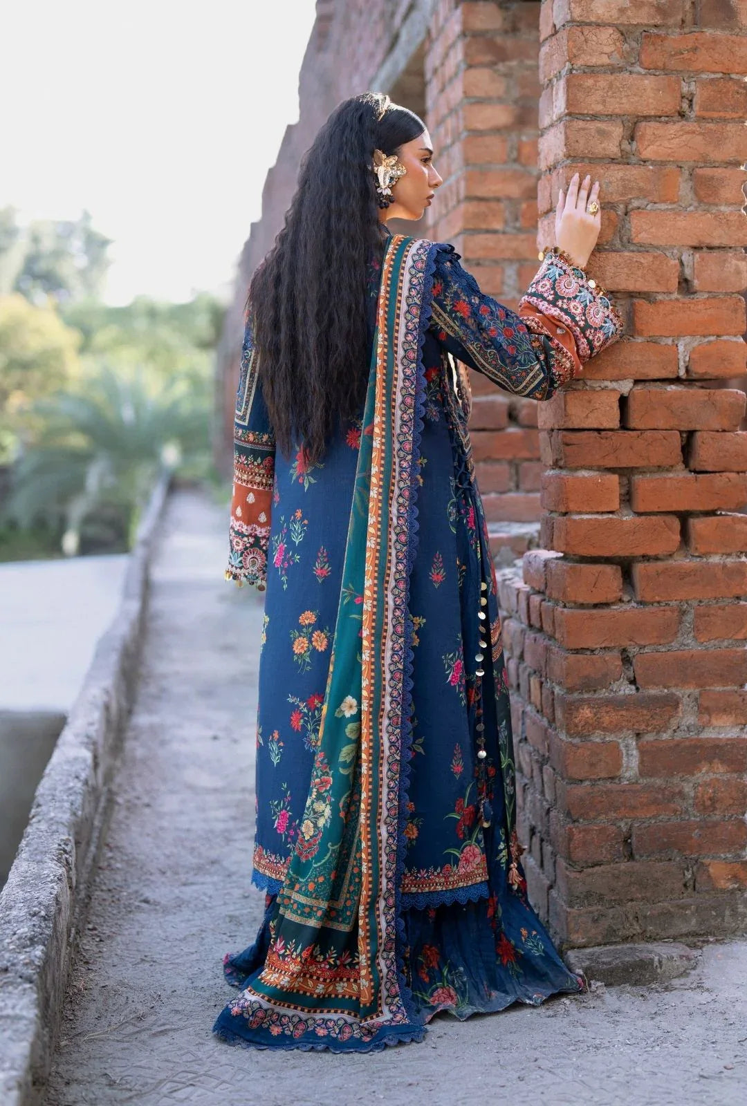 AJR Couture | Sard Sham | Kaneez - Aqsa Fabrics