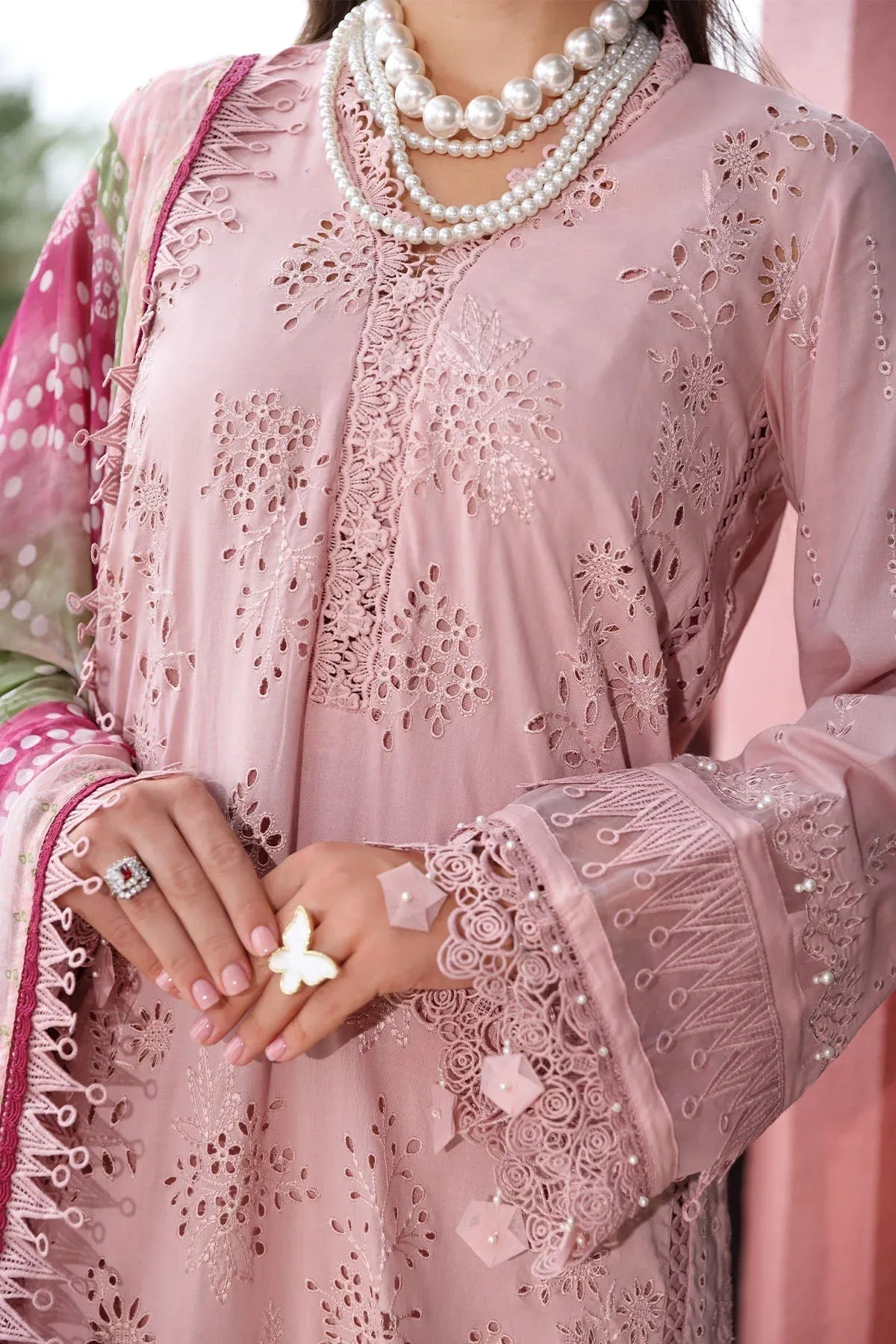 Nureh | Bazaar Lawn 25 | NE-106 - Aqsa Fabrics