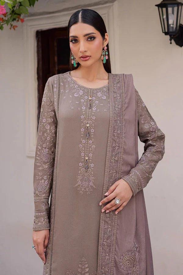 Nureh | Exclusive Leather Peach | NE-201 - Aqsa Fabrics