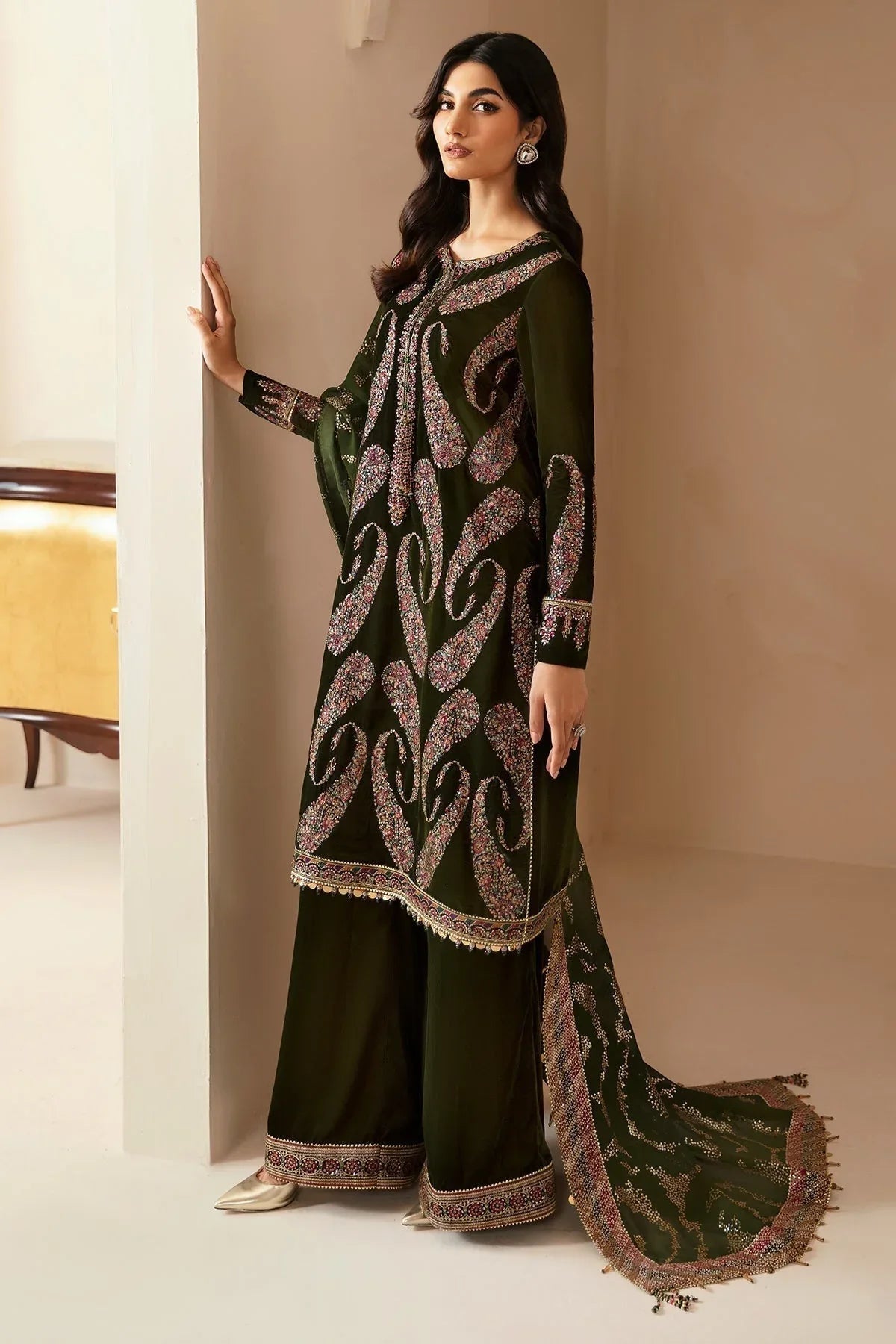 Jazmin | Velvet Edit 24 | Velvet Formal VF-2023 - Aqsa Fabrics