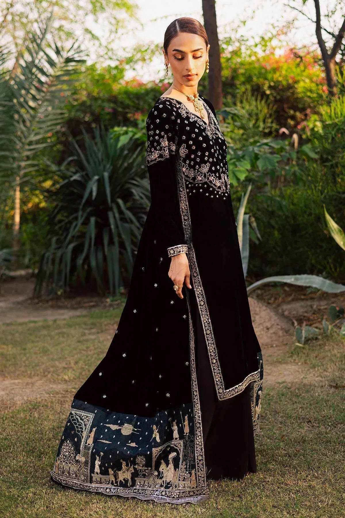 Nureh | Maya Velvet | NW-118 - Aqsa Fabrics