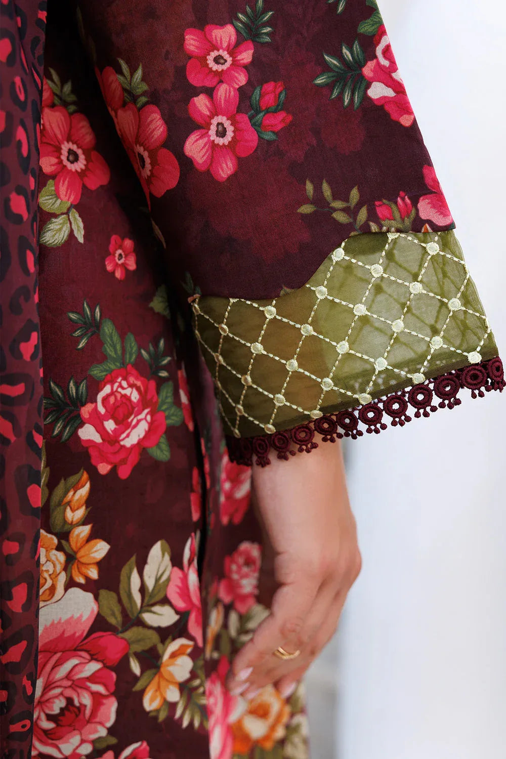 Farasha | Printed Essentials | Floral Berry - Aqsa Fabrics