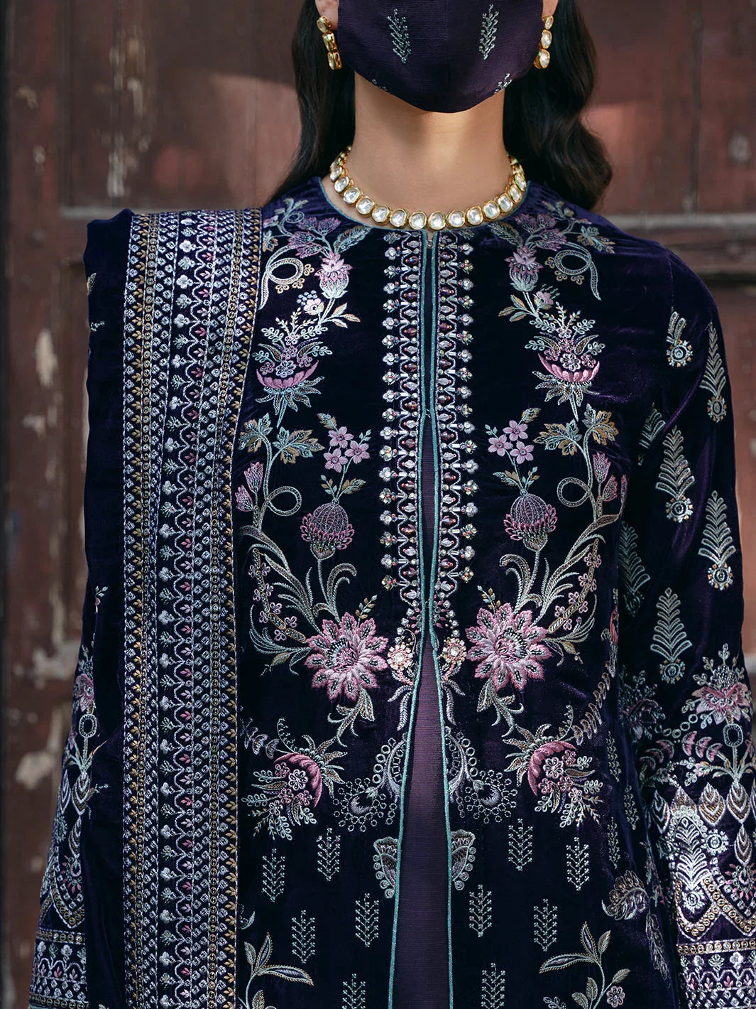 Flossie | Siara Velvet Formals | V-104 - B - Aqsa Fabrics