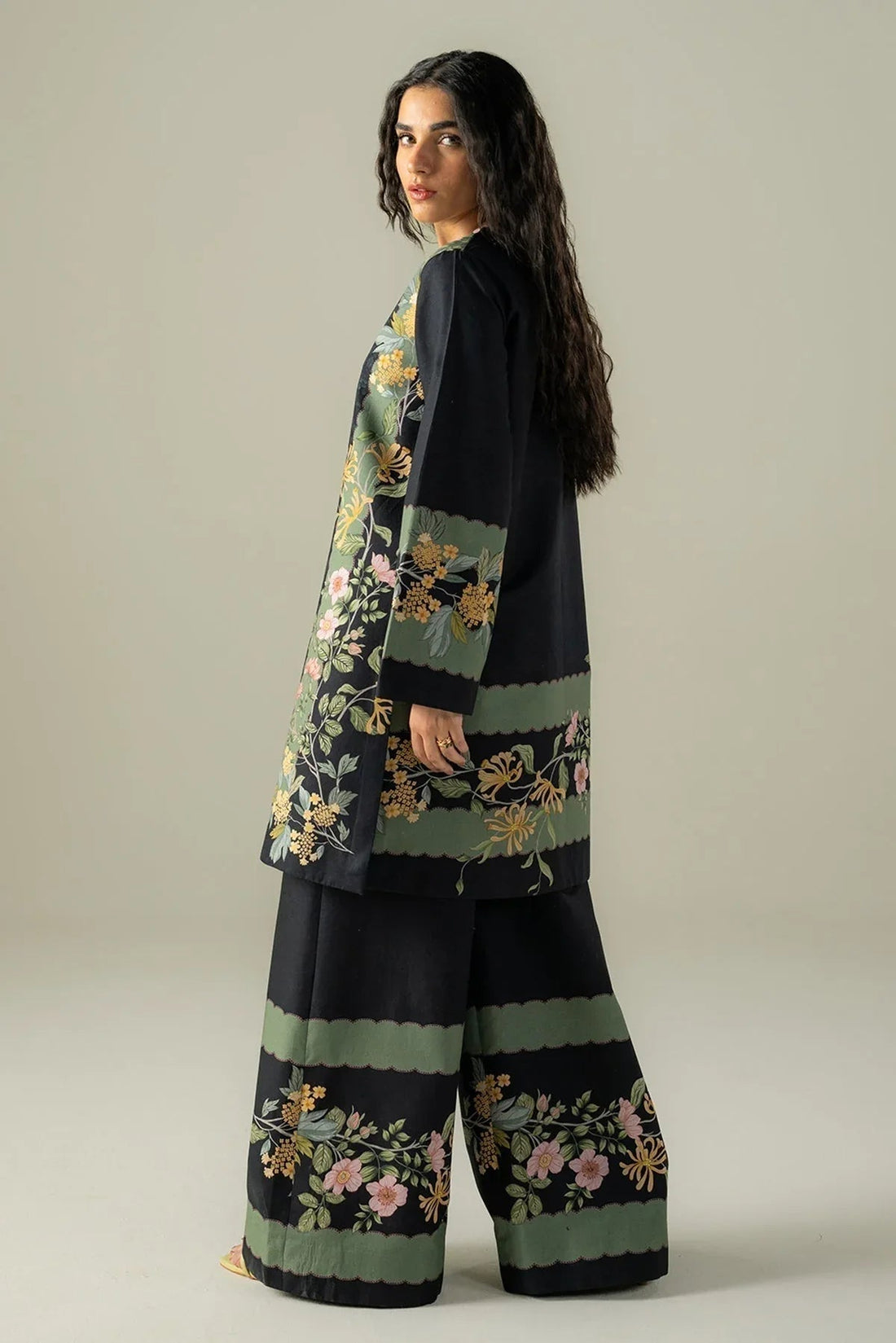 Afrozeh | Coords 25 | Shadowed - Aqsa Fabrics