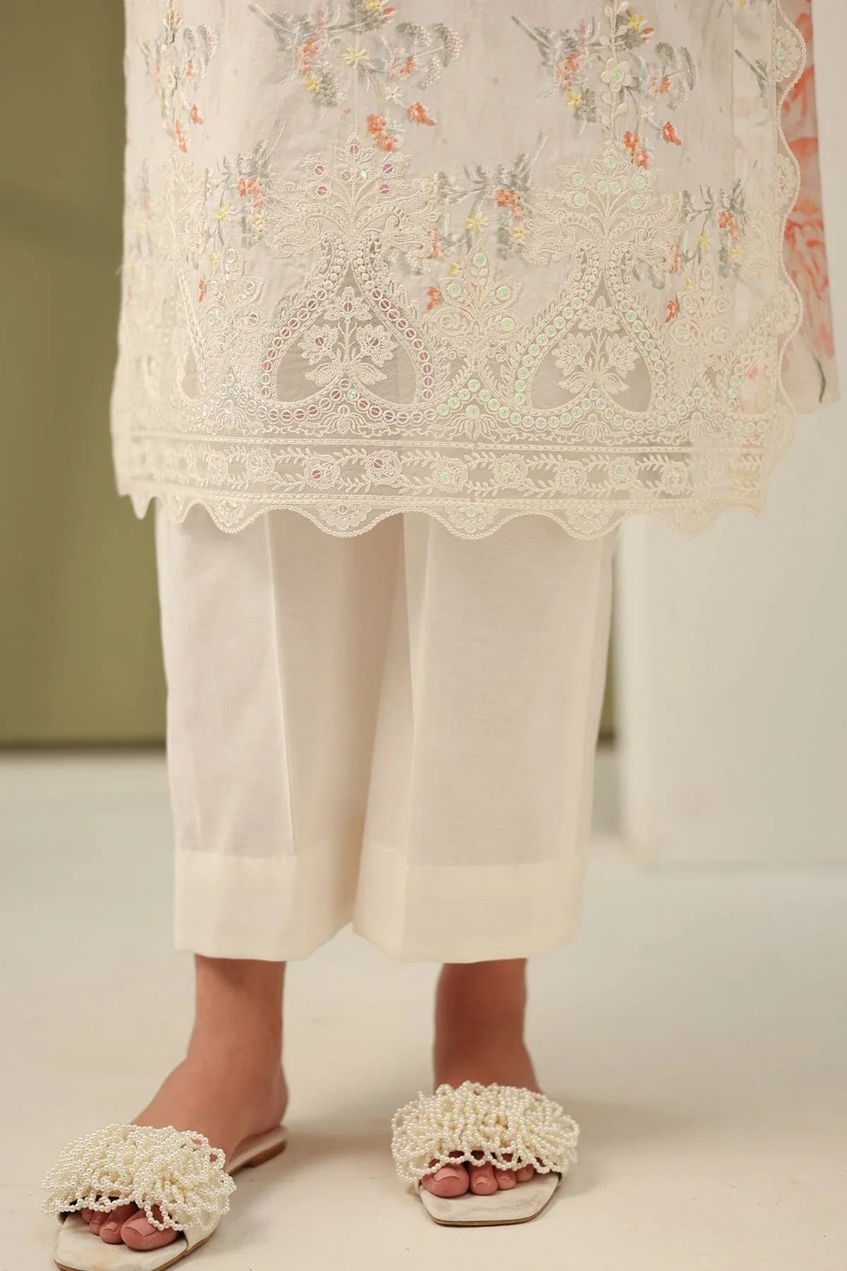 Baroque | Eid Printique | EMBROIDERED PRINTED LAWN UF-4181 - Aqsa Fabrics