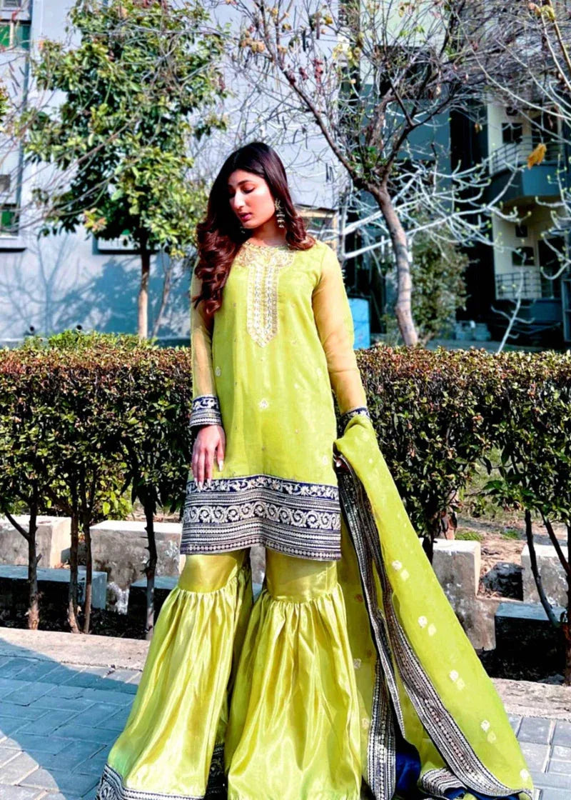 Daud Abbas | Formals Collection | Nayab - Aqsa Fabrics