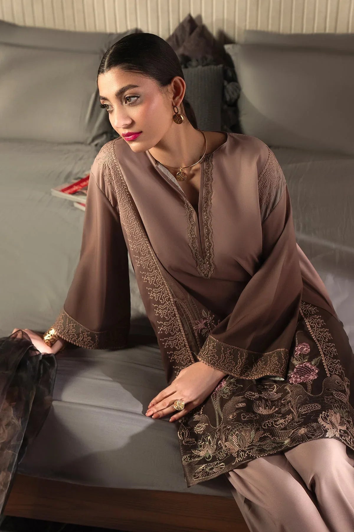 Erum Khan | Eid Edit 25 | Mocha Muse - Aqsa Fabrics