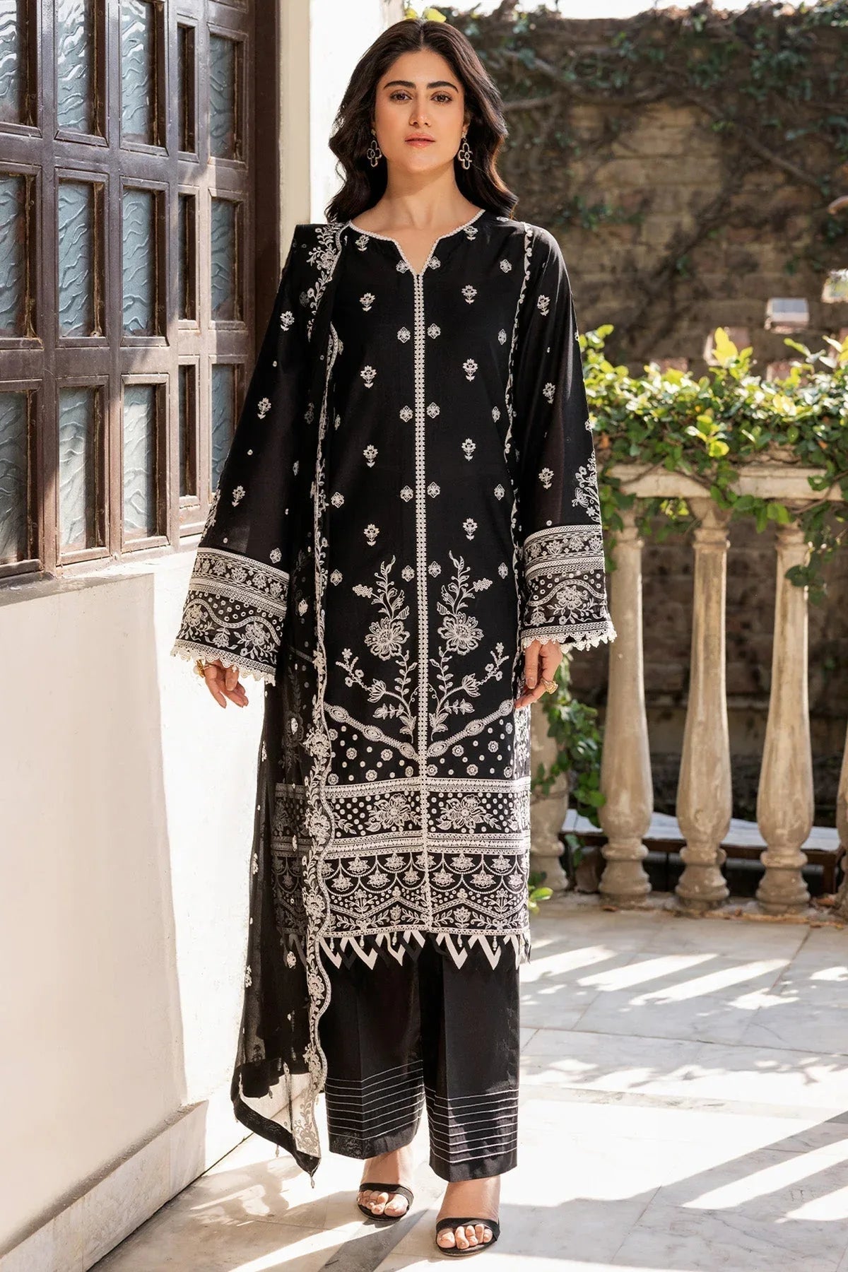 Farasha | Summer Weaves Embroidered Lawn | Midnight Glow - Aqsa Fabrics