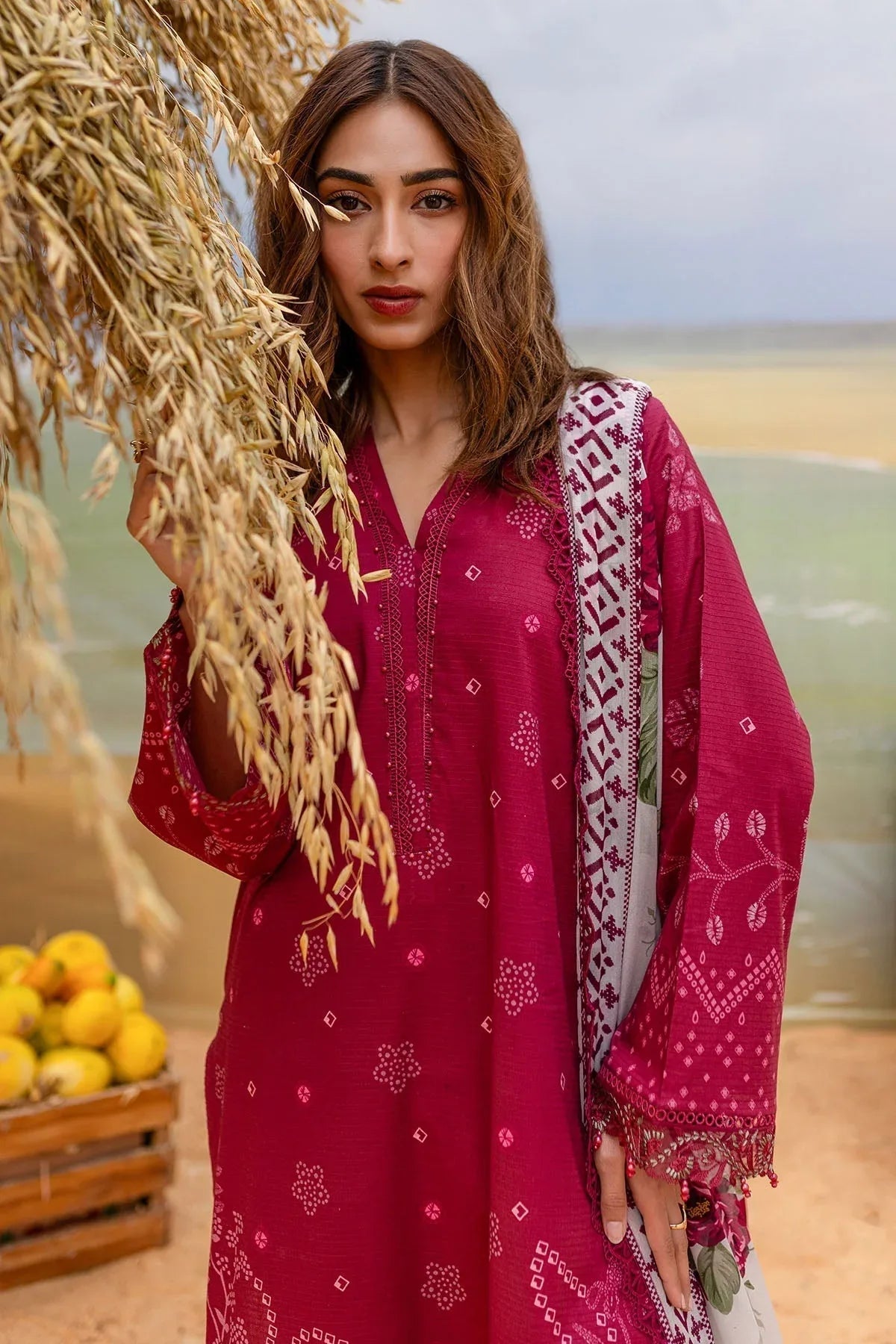 Nureh | Gardenia Lawn 25 | NSG-181 - Aqsa Fabrics