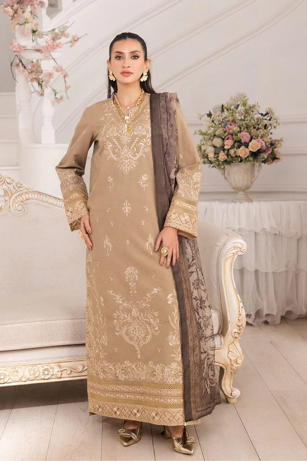 Maryum N Maria | Mira Luxury Lawn | LEYLA - FS50105 - Aqsa Fabrics