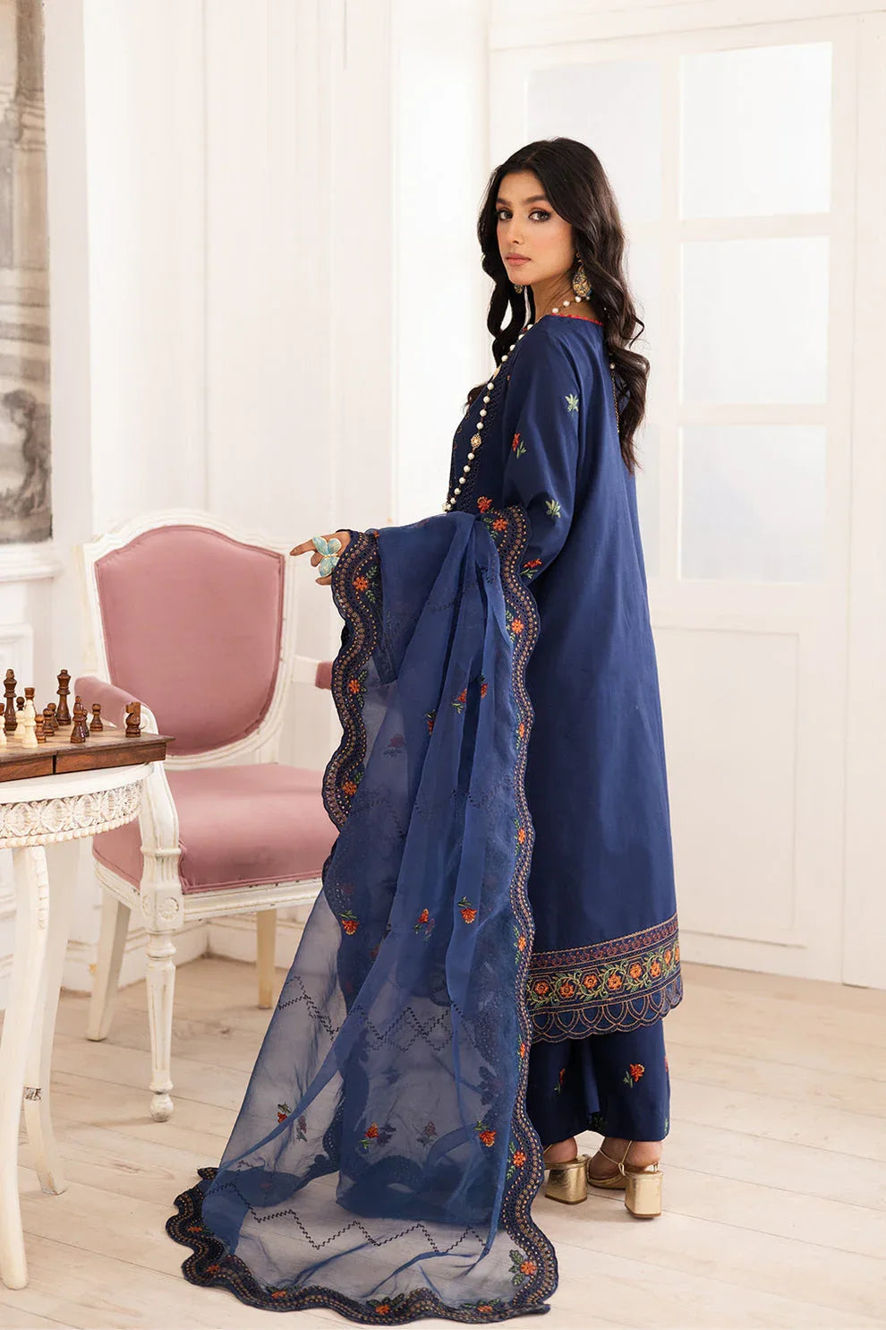 Maryum N Maria | Mira Luxury Lawn | PARESTOO - FS50109 - Aqsa Fabrics
