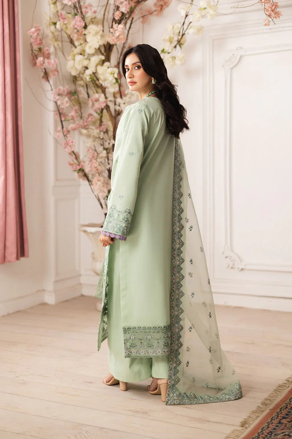 Maryum N Maria | Mira Luxury Lawn | ZINAT - FS50112 - Aqsa Fabrics