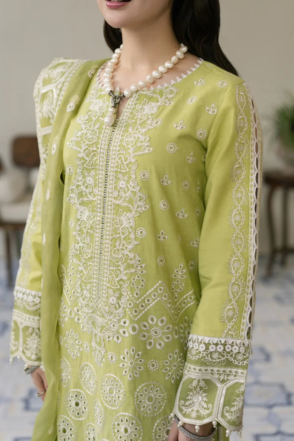 Maryum N Maria | Luxury Lawn 25 | ALIYA - MS50117 - Aqsa Fabrics