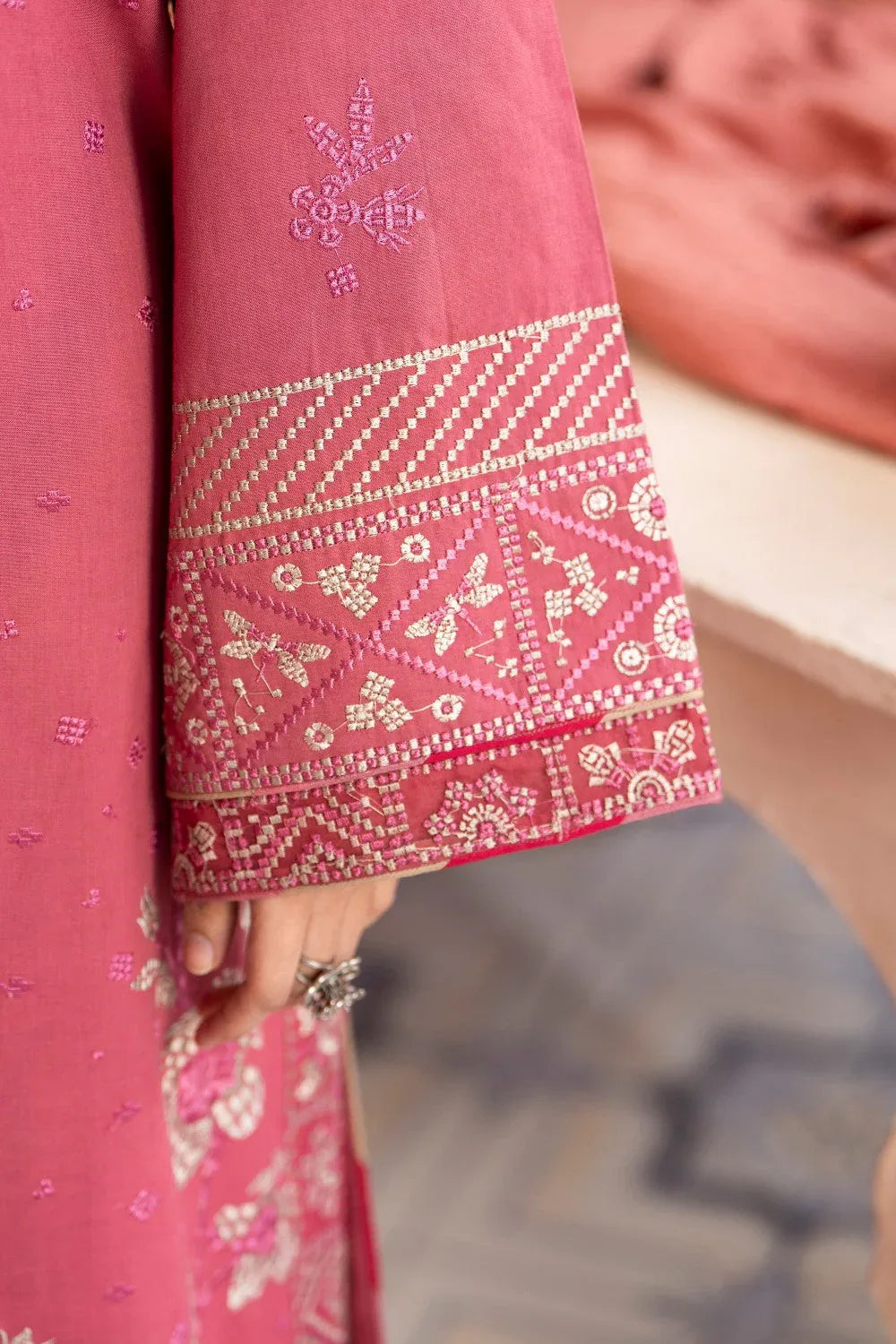 Maryum N Maria | Luxury Lawn 25 | ADRA - MS50118 - Aqsa Fabrics