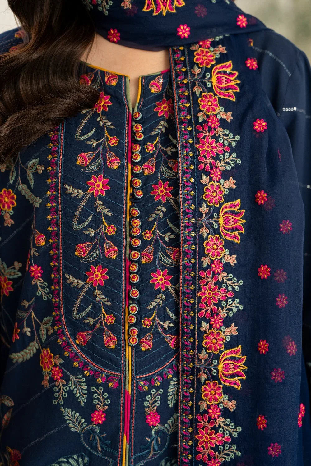 Maryum N Maria | Luxury Lawn 25 | ARAYA - MS50124 - Aqsa Fabrics