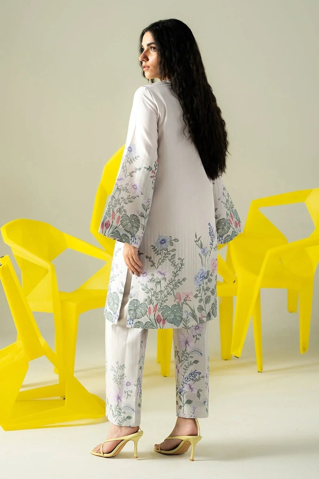 Afrozeh | Coords 25 | Creamy - Aqsa Fabrics