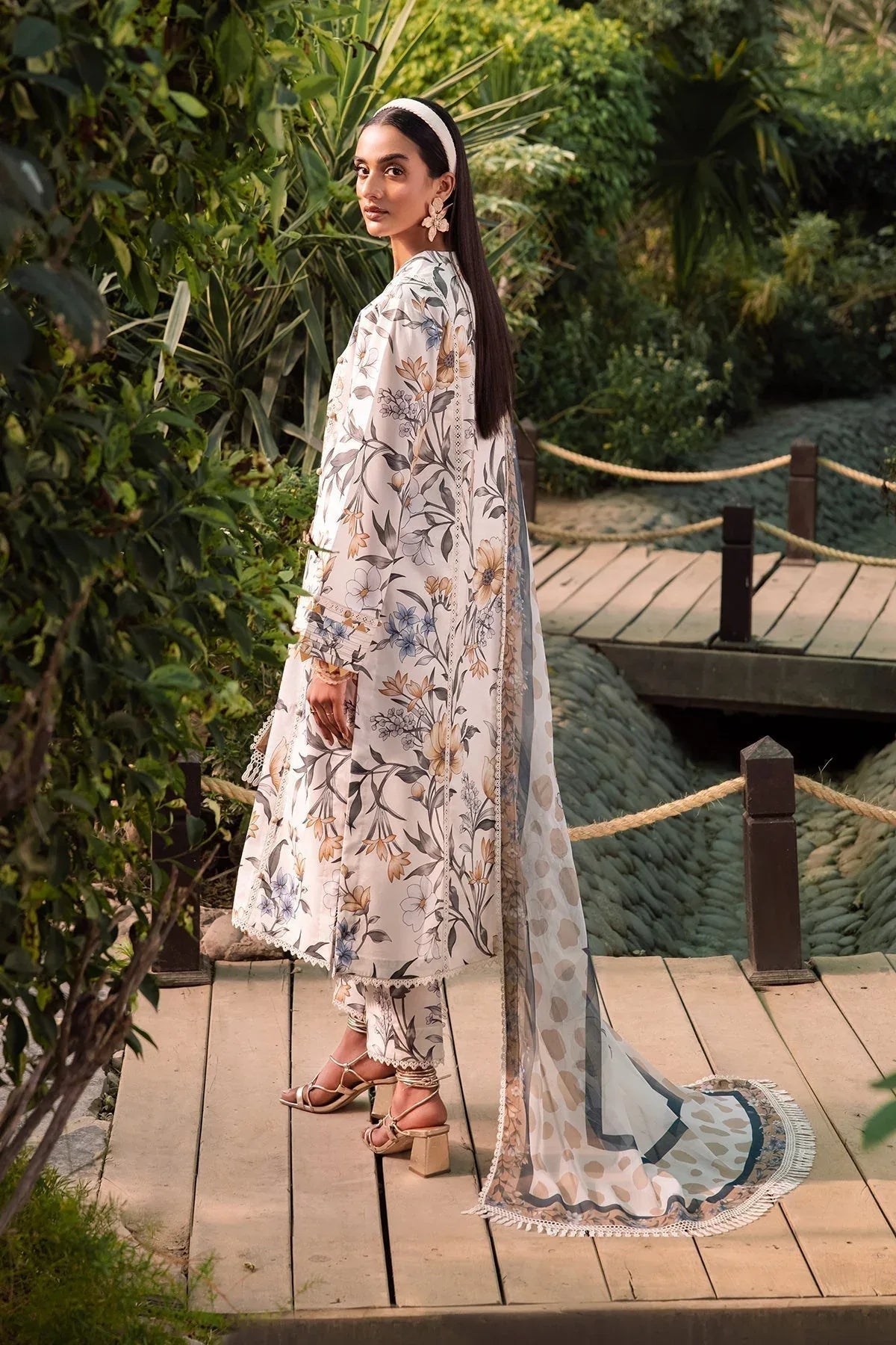 Alizeh | Sheen Lawn Prints 24 | GARDENIA - Aqsa Fabrics