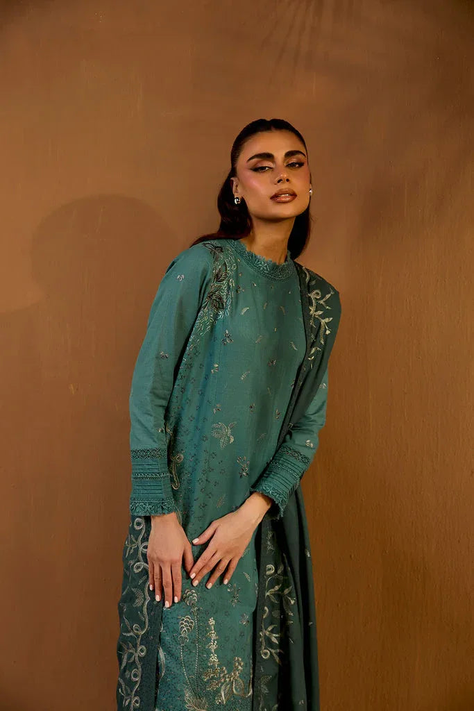 Sobia Nazir | Winter Shawl 25 | Design 5A - Aqsa Fabrics
