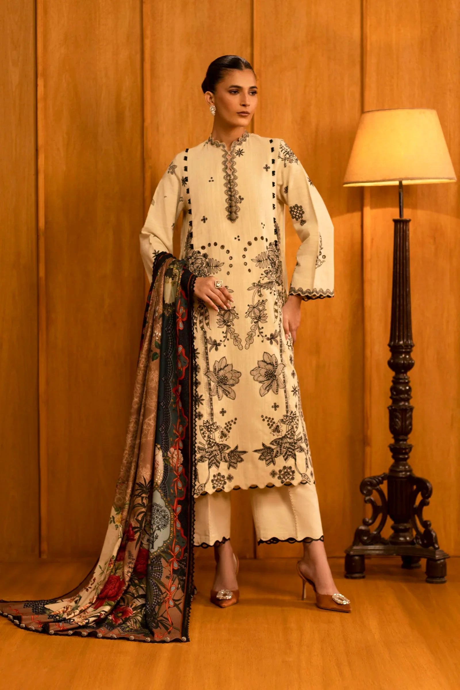 Sana Safinaz | Muzlin Winter 25 | M253-005B - Aqsa Fabrics