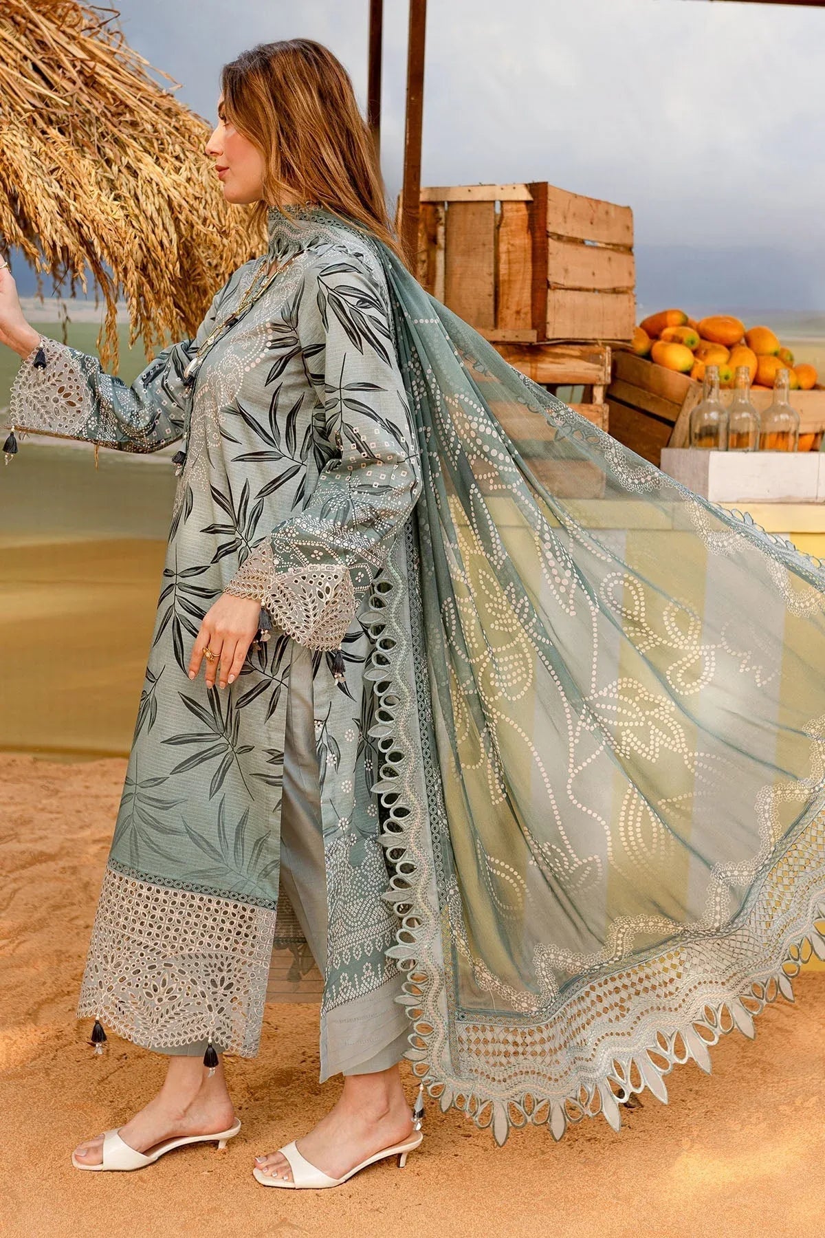 Nureh | Gardenia Lawn 25 | NSG-179 - Aqsa Fabrics