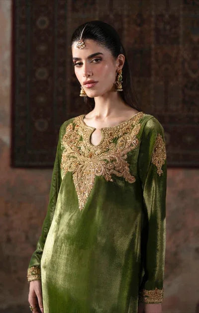 Maya | Viola Luxe Velvet 25 | TALIYA - Aqsa Fabrics