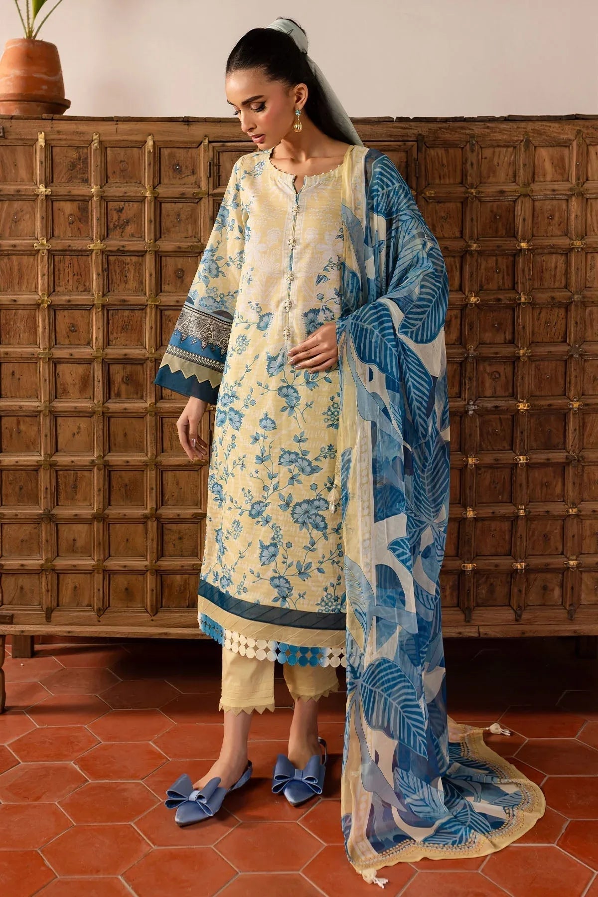 Nureh | Printed lawn 25 | SP-136 - Aqsa Fabrics