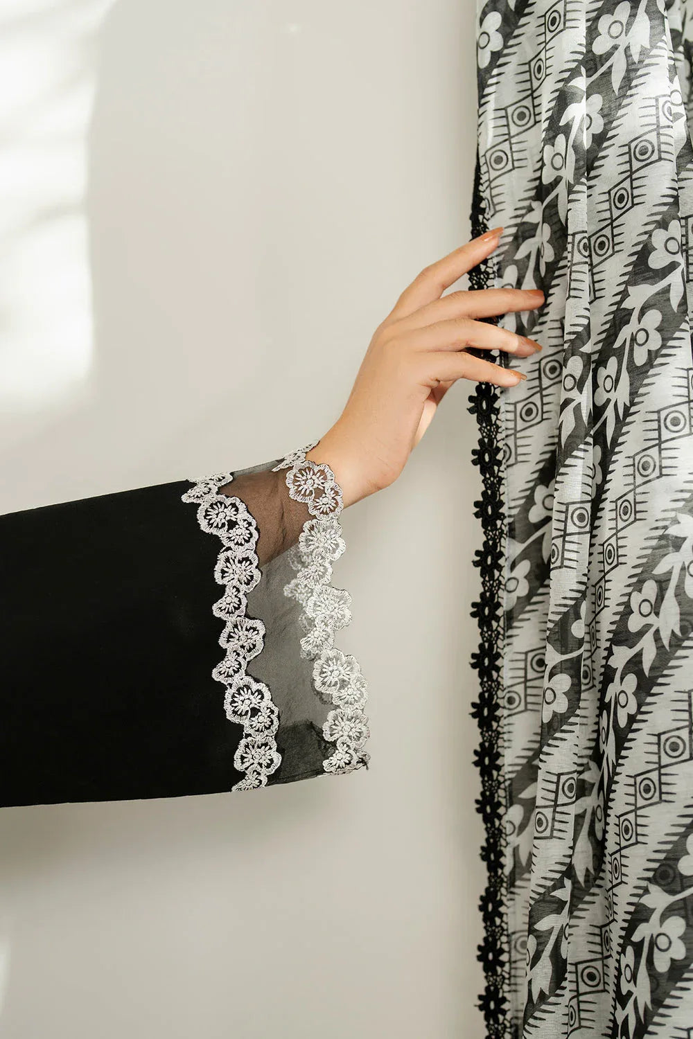 Farasha | Thread Lines Embroidered | Skylit Rouge - Aqsa Fabrics