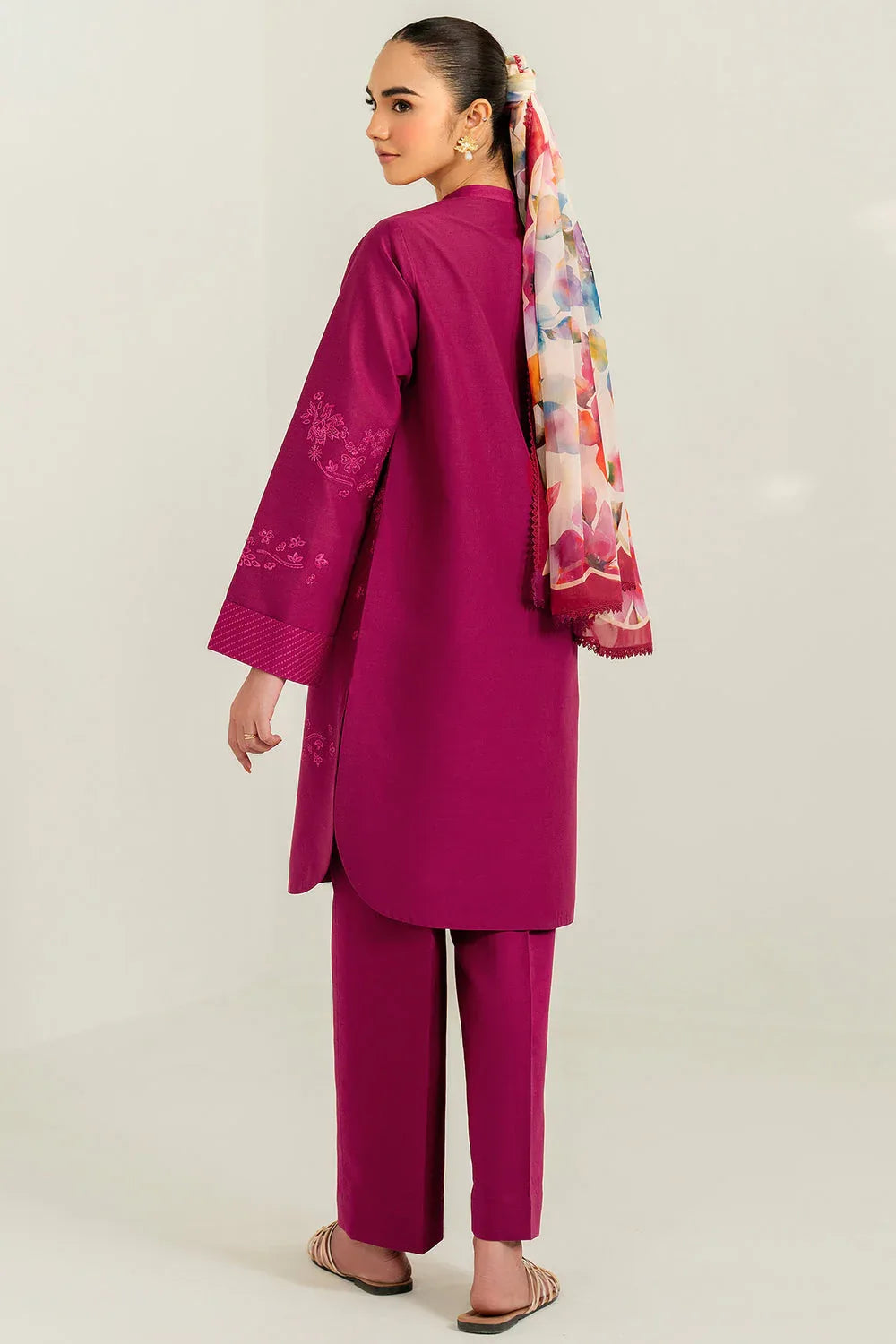 Farasha | Thread Lines Embroidered | Fuchsia Fern - Aqsa Fabrics