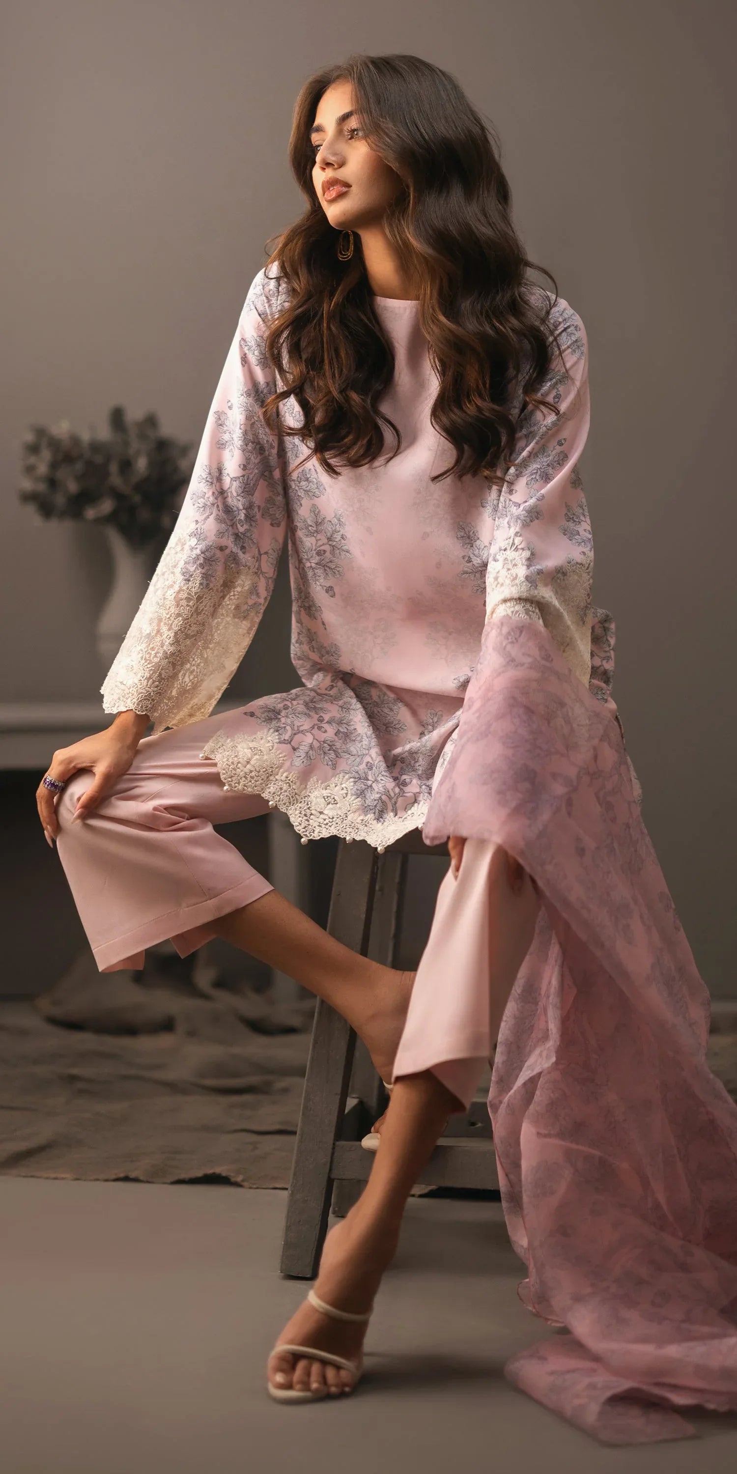 Erum Khan | Beyond Basic | GLOWING BEAT - Aqsa Fabrics