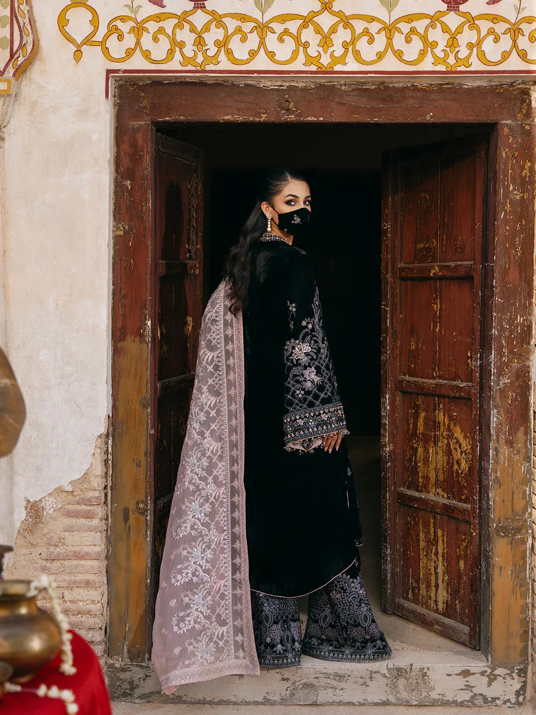 Flossie | Siara Velvet Formals | V-103 - B - Aqsa Fabrics