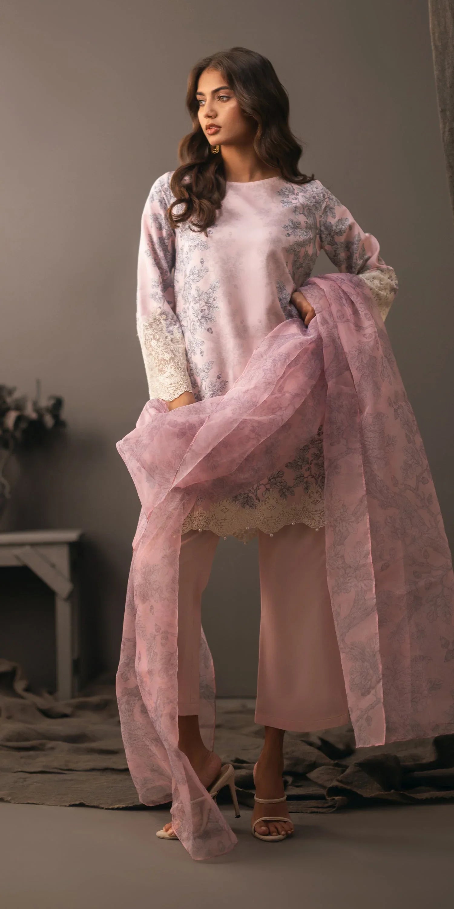 Erum Khan | Beyond Basic | GLOWING BEAT - Aqsa Fabrics