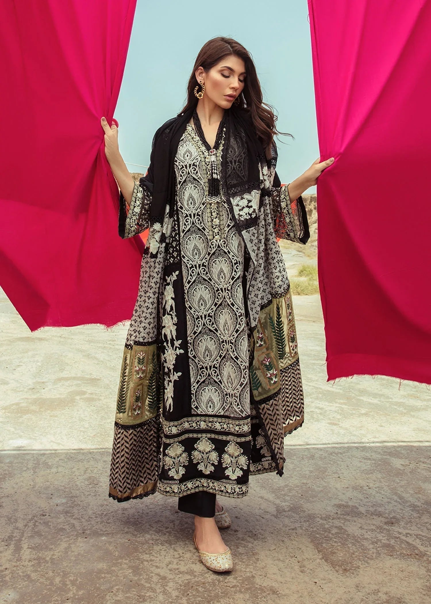 Saira Shakira | Luxury Pret | Black Beauty - Aqsa Fabrics